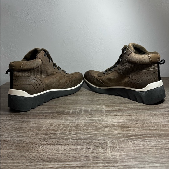 OTBT Commuter Cold Weather Lug Sole Lace Up Round Toe Brown Hiking Boot sz 7.5 - Picture 4 of 7